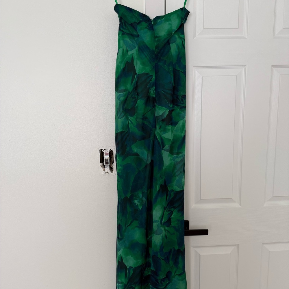 Runway The Label Green and Dark Green Maxi Dress with Gold Shell Accent - Picture 5 of 5